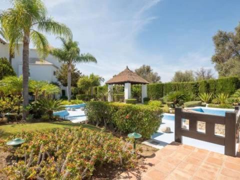 Luxury Apartamento En Rio Real Marbella Exteriör bild