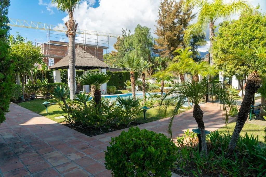 Luxury Apartamento En Rio Real Marbella Exteriör bild