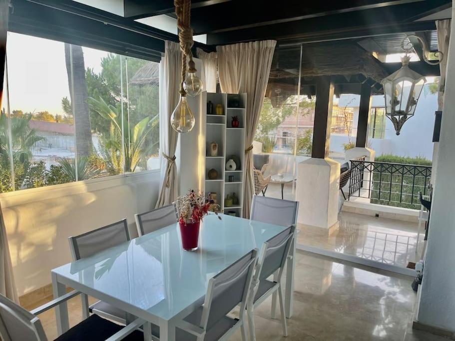 Luxury Apartamento En Rio Real Marbella Exteriör bild